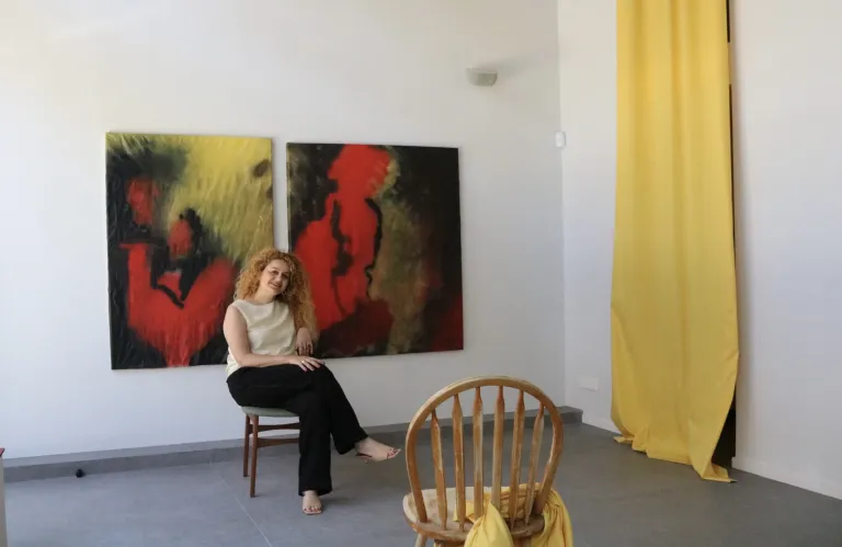 «Hug each other again» | Η κατεχόμενη Λευκωσία στο έργο Ιταλίδας
