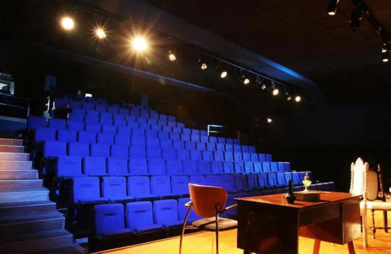 Αλλάζει σύνθεση η Επιτροπή Αξιολόγησης του «Θυμέλη» - Αποχώρησε η Άντρη Κωνσταντίνου