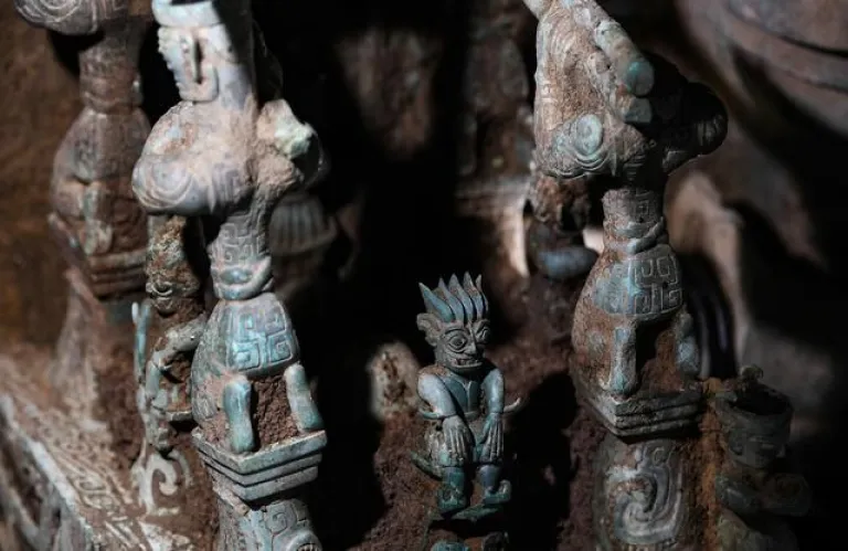 Sanxingdui της Κίνας: Πανάρχαιος βωμός θυσιών ανακαλύφθηκε μαζί με άλλα 13.000 κειμήλια