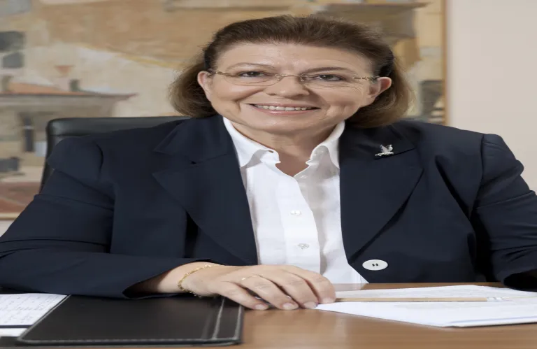 Μενδώνη στον «Π»: Προτεραιότητα η νέα διακρατική συμφωνία για τον Πολιτισμό - Φθάνει αύριο στην Κύπρο 
