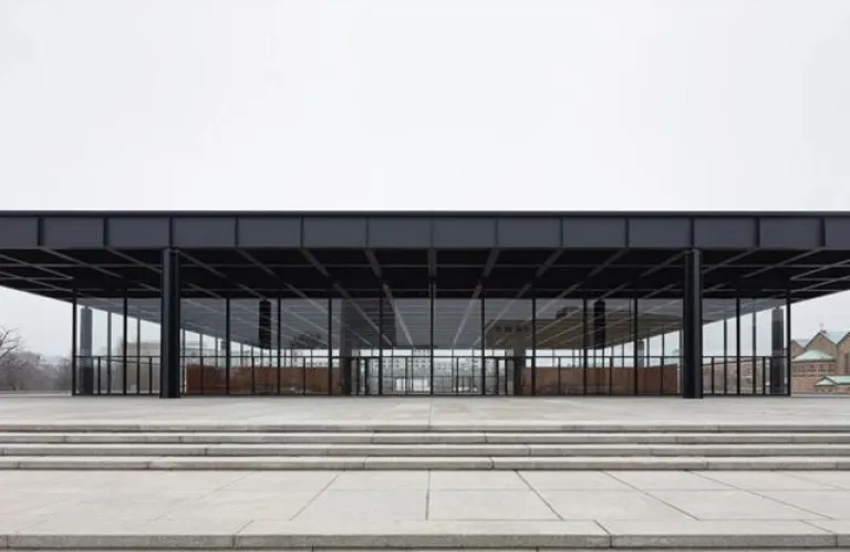 Ανοίγει ξανά το 2021 στο Βερολίνο, η Νeue Νationalgalerie, το εμβληματικό κτίριο του Mies van der Rohe.
