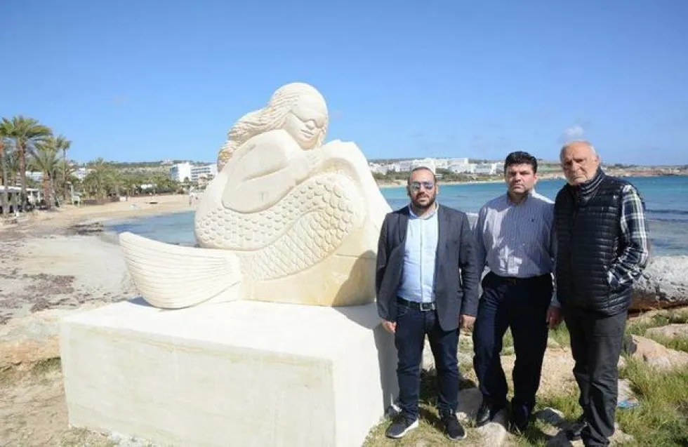 Τέσσερα νέα γλυπτά σε σημαντικά σημεία της Αγίας Νάπας