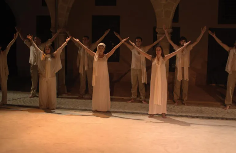 O Καβάφης του Θ.Ε.ΠΑ.Κ.: «Να εύχεσαι να είναι μακρύς ο δρόμος...»
