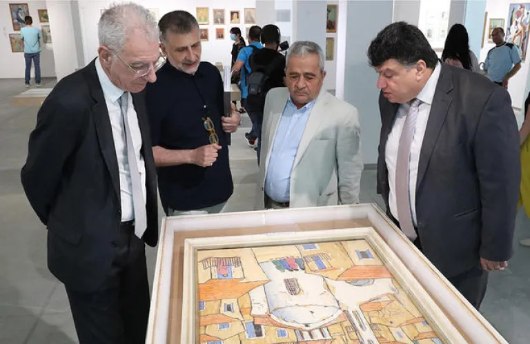 Εικόνες από την επίσκεψη του Υπουργού Παιδείας στην έκθεση έργων τέχνης «Ξαναγέννηση»