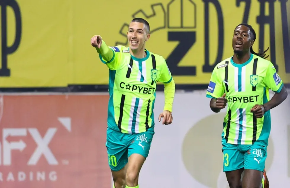 Να πνίξει τον... πόνο της με διπλό πρόκρισης