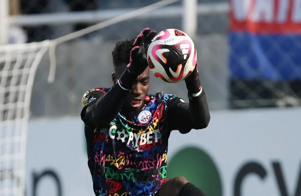 Ο Αντεμπάγιο «πετάει» και τον… λιγουρεύονται
