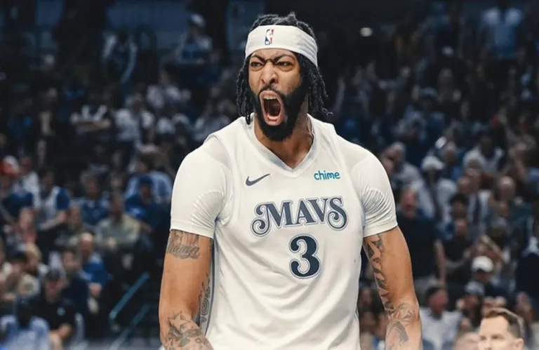 Πάρτι των Σέλτικς στη Νέα Υόρκη, εντυπωσιακό ντεμπούτο Ντέιβις με Μάβερικς και Μπάτλερ με Γουόριορς