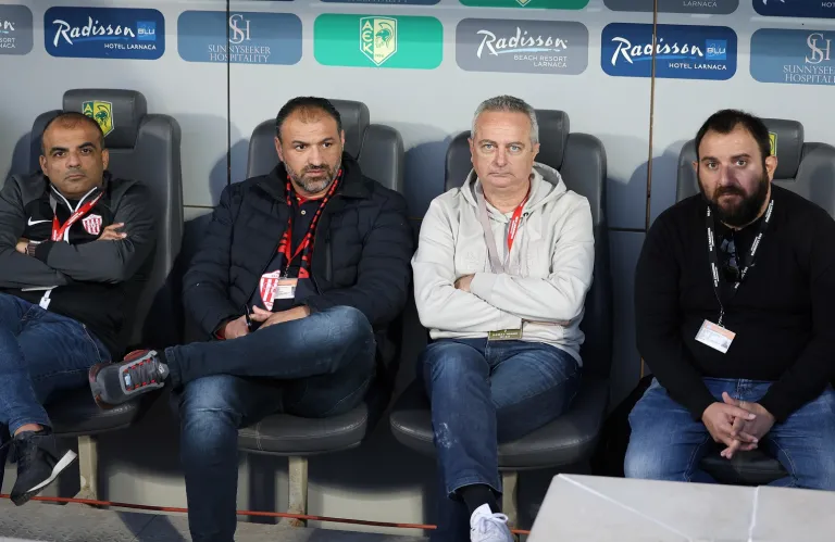 Νέα Σαλαμίνα: Κάλεσμα της διοίκησης προς τον κόσμο