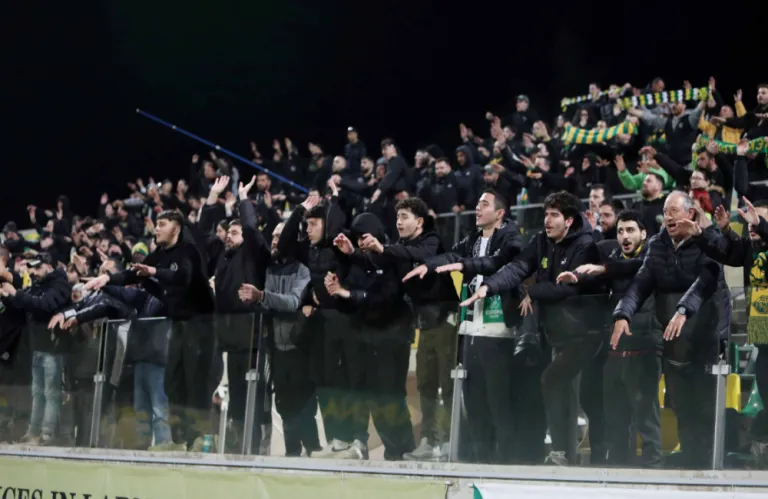 AEK: Φεύγουν από σήμερα τα εισιτήρια με Ένωση