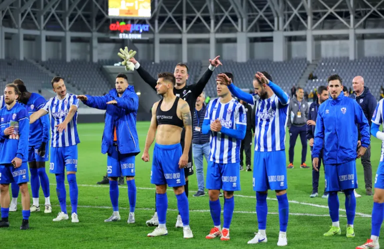  Έκλεισε την πληγή και ορθοπόδησε