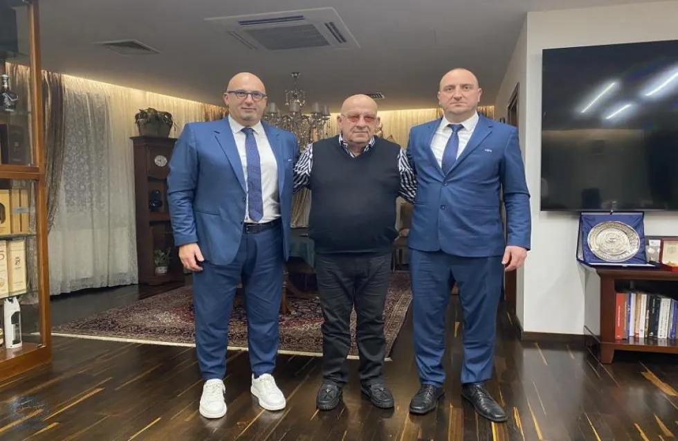 O Koύμας συναντήθηκε με εκπροσώπους της UEFA για τα θέματα ασφαλείας του Ομόνοια-Πάφος