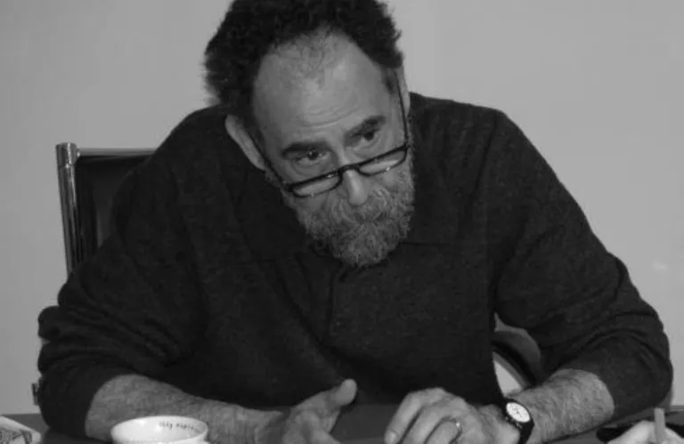 Απεβίωσε ο Κύπριος ζωγράφος, συγγραφέας και γιατρός Κύριλλος Σαρρής - Το έργο του και η επιθυμία για την Κύπρο (φώτος)