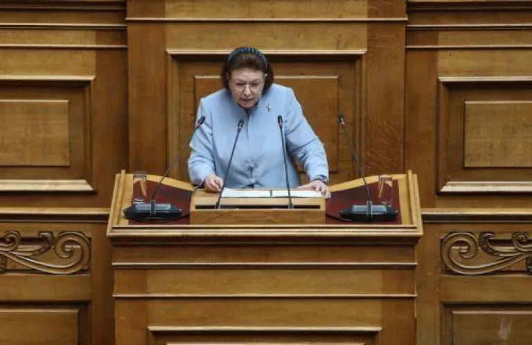 Ελλάδα/Μενδώνη: Δεν υπήρξε ποτέ οθωμανικό φιρμάνι για τα Γλυπτά του Παρθενώνα
