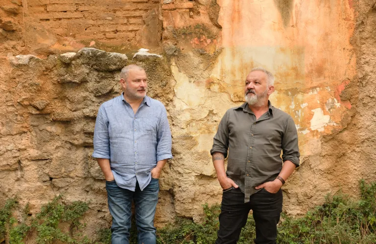 «2» στο Θέατρο Ριάλτο | Μουσική παράσταση με τον Χρήστο Θηβαίο και Παναγιώτη Μάργαρη 