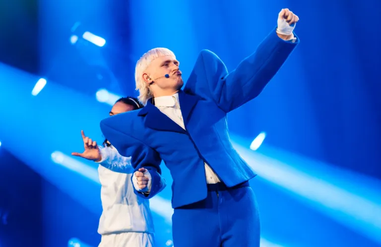 Eurovision: Αναβάλλεται η ψηφοφορία των υπόλοιπων χωρών μέχρι να ξεκαθαριστεί τι θα συμβεί με την Ολλανδία