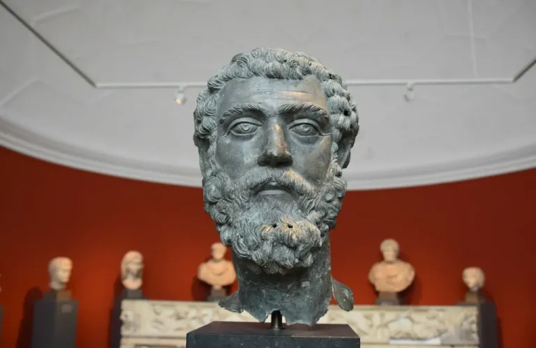 Η Δανία επιστρέφει το κεφάλι ενός ρωμαϊκού αγάλματος στην Τουρκία
