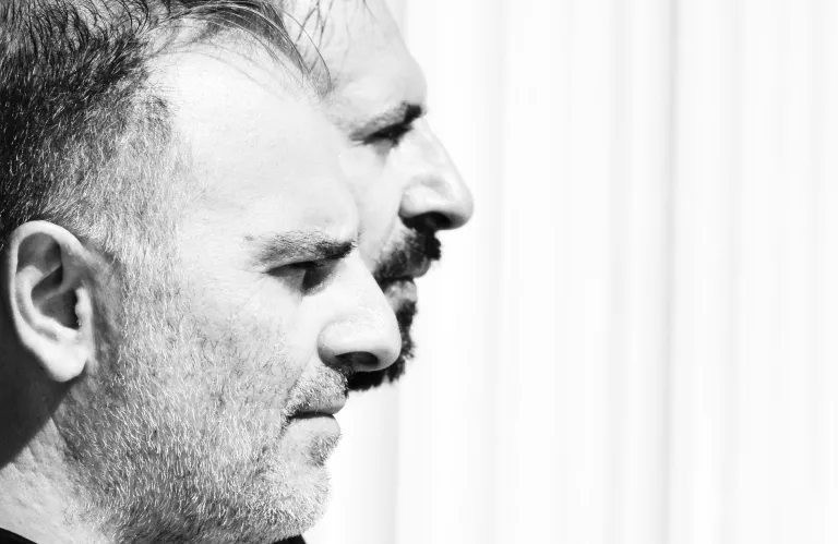«Les Fleurs du mal – Τα άνθη του κακού» με έργα του Γιώργου Παπαγεωργίου