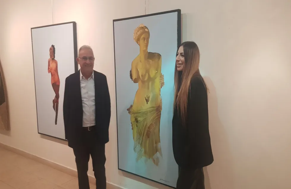 Εγκαινιάστηκε η ατομική έκθεση της ζωγράφου Νεφέλης Πτωχοπούλου