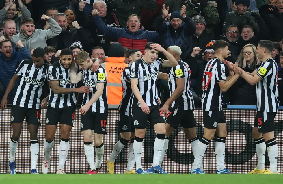 ΒΙΝΤΕΟ: Ισοπεδωτική η Νιούκαστλ, «κέρασε» τεσσάρα την Τσέλσι